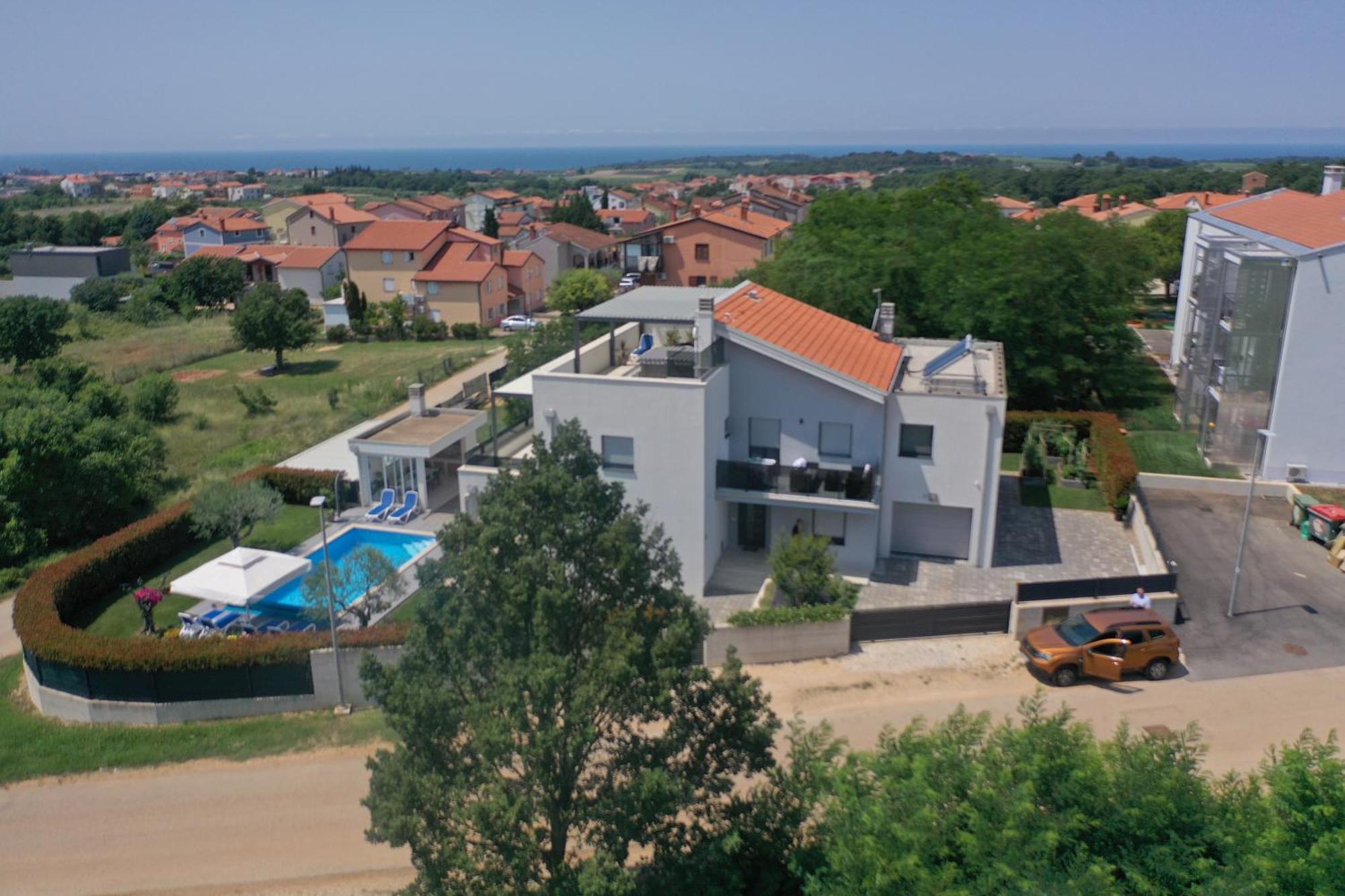 Apartment Lunne Новиград Екстериор снимка