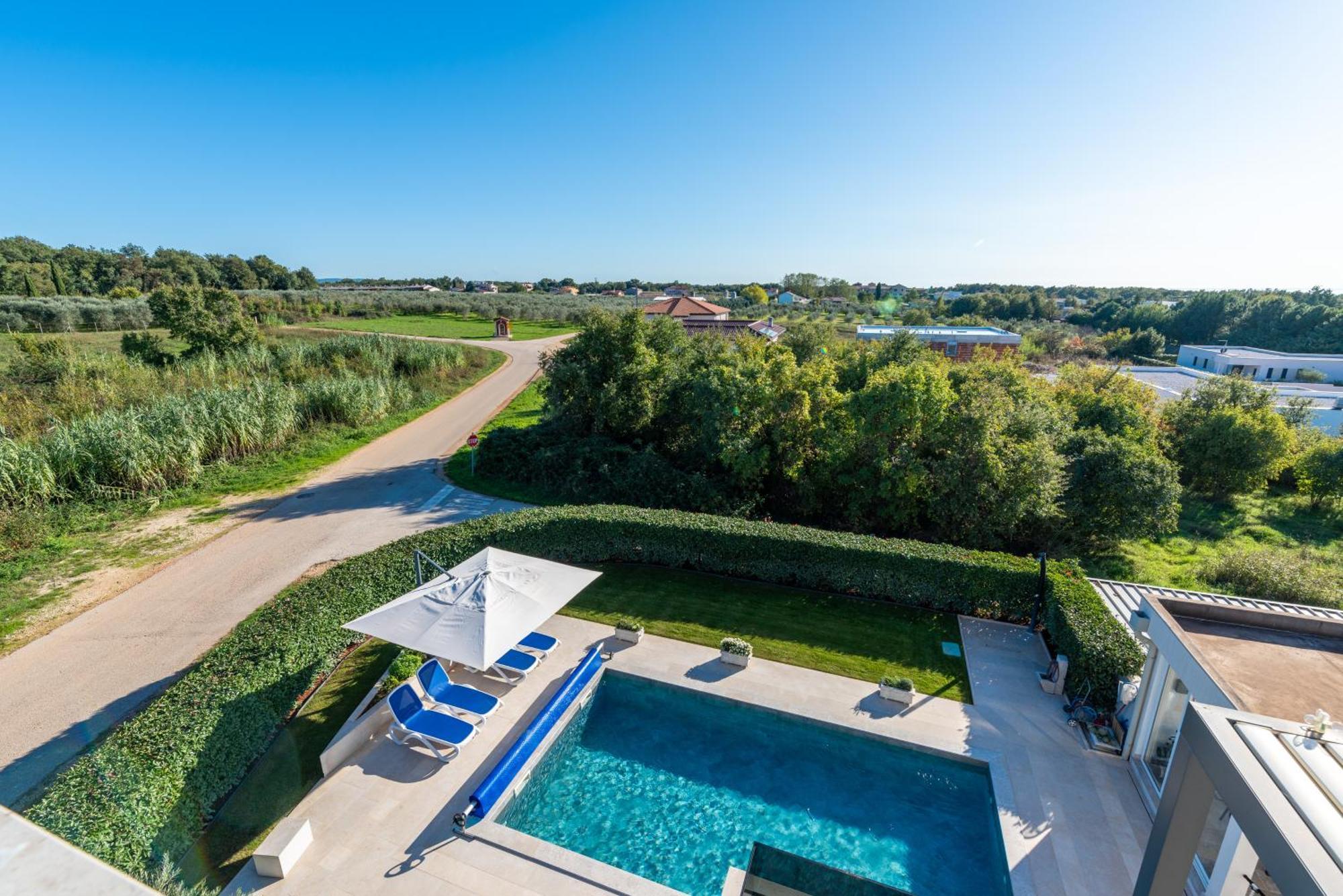 Apartment Lunne Новиград Екстериор снимка
